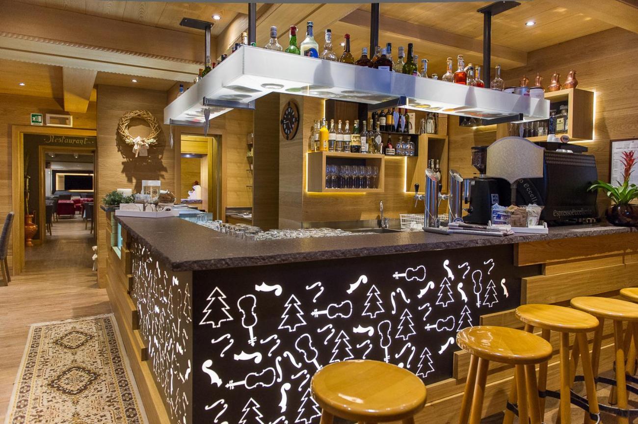 Hotel Italia Castello-Molina di Fiemme Buitenkant foto