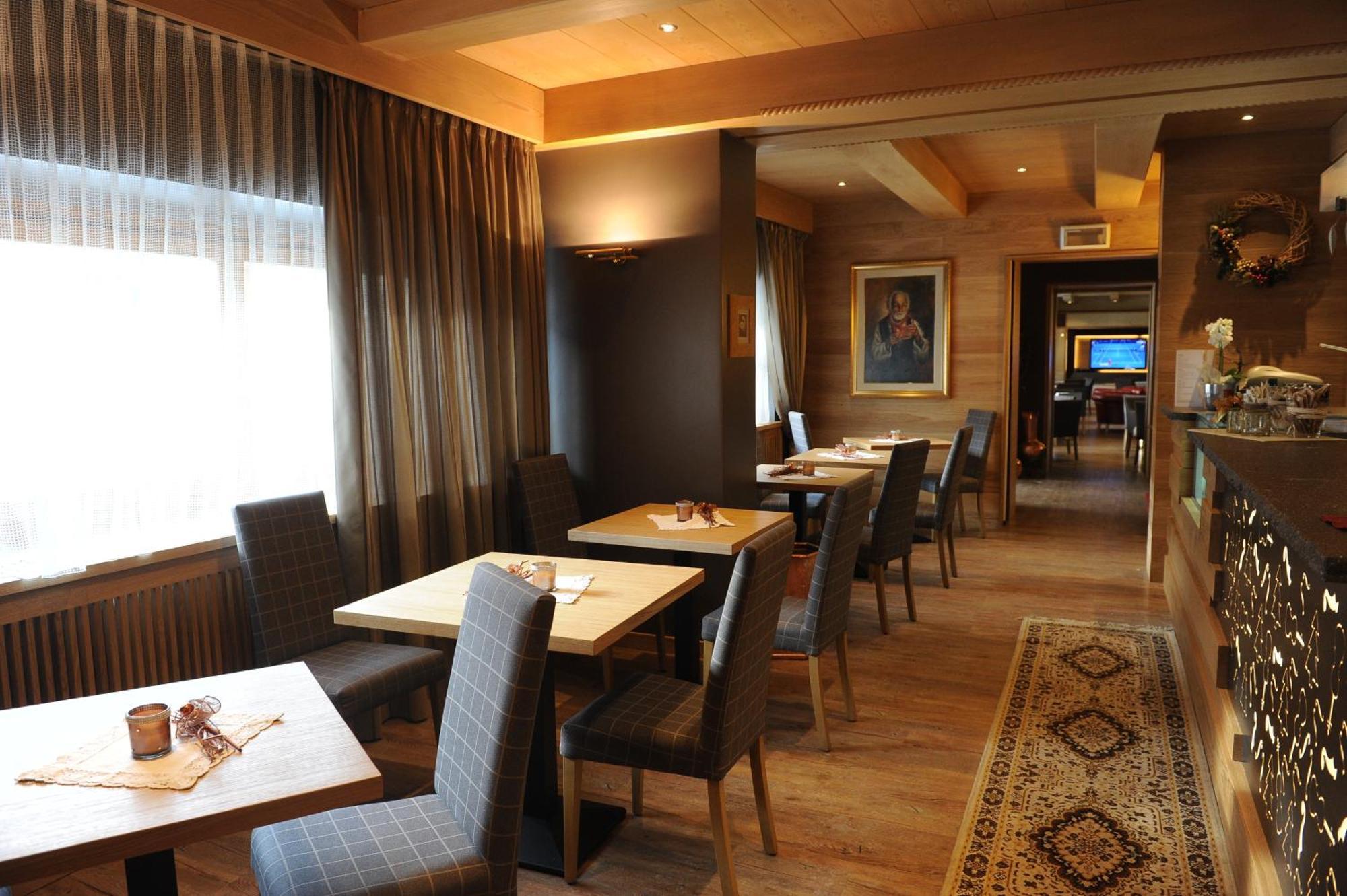 Hotel Italia Castello-Molina di Fiemme Buitenkant foto